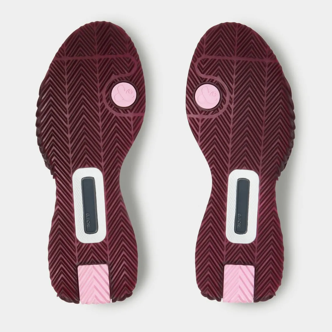 G.112 Golf-G/FORE Women's G.112 Leather Mid-Top Street Shoe